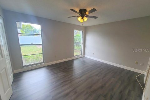 Casa en alquiler en New Port Richey, Florida, 3 dormitorios, 120.12 m2 № 1822805 - foto 10
