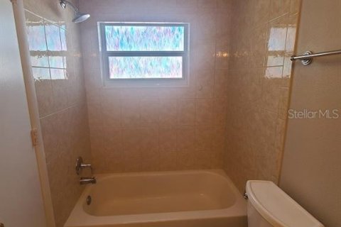Casa en alquiler en New Port Richey, Florida, 3 dormitorios, 120.12 m2 № 1822805 - foto 13