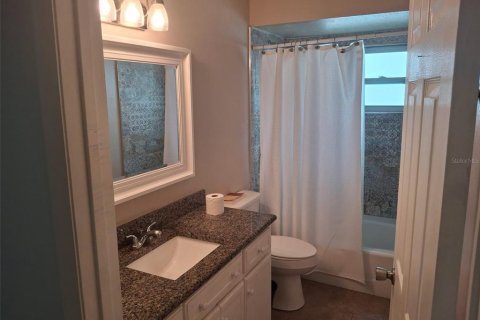 Casa en venta en Orlando, Florida, 4 dormitorios, 158.86 m2 № 1900693 - foto 4