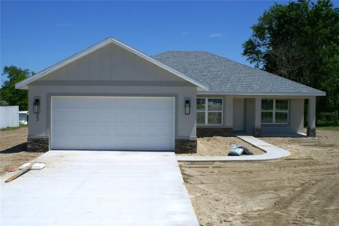 House in Ocala, Florida 3 bedrooms, 130.71 sq.m. № 2101013