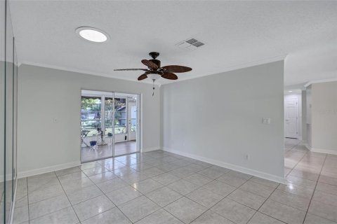 House in Palm Harbor, Florida 3 bedrooms, 144.56 sq.m. № 2149309 - photo 20