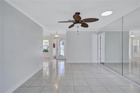 House in Palm Harbor, Florida 3 bedrooms, 144.56 sq.m. № 2149309 - photo 22