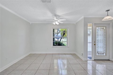 House in Palm Harbor, Florida 3 bedrooms, 144.56 sq.m. № 2149309 - photo 11