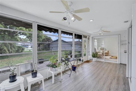 House in Palm Harbor, Florida 3 bedrooms, 144.56 sq.m. № 2149309 - photo 29