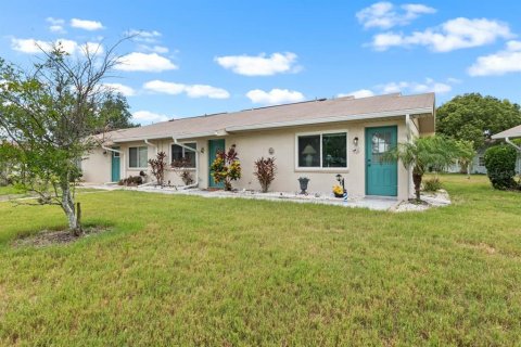 Condo in Sun City Center, Florida, 2 bedrooms № 2226900 - photo 20