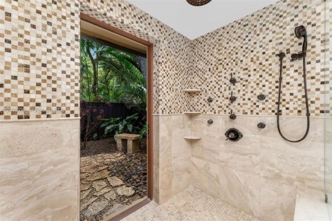 Casa en alquiler en Pinecrest, Florida, 6 dormitorios, 615.38 m2 № 2078122 - foto 21