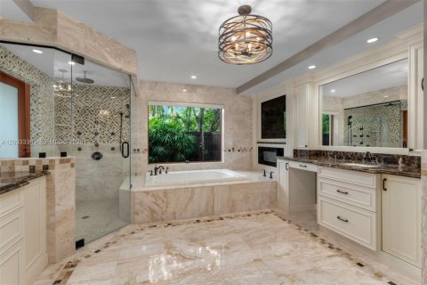 Casa en alquiler en Pinecrest, Florida, 6 dormitorios, 615.38 m2 № 2078122 - foto 20