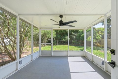 Villa ou maison à vendre à Saint Petersburg, Floride: 2 chambres, 69.12 m2 № 2148153 - photo 20