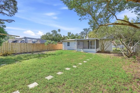 Villa ou maison à vendre à Saint Petersburg, Floride: 2 chambres, 69.12 m2 № 2148153 - photo 23