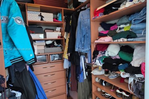 Copropriété à louer à Miami, Floride: 2 chambres, 107.58 m2 № 2024771 - photo 19