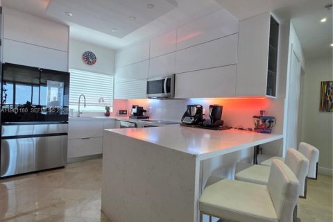 Copropriété à louer à Miami, Floride: 2 chambres, 107.58 m2 № 2024771 - photo 25