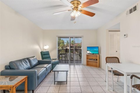 Condo in Port Charlotte, Florida, 3 bedrooms  № 1870337 - photo 5