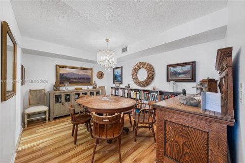 Купить кондоминиум в Майами, Флорида 2 спальни, 136.94м2, № 2005903 - фото 12