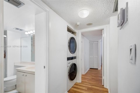 Купить кондоминиум в Майами, Флорида 2 спальни, 136.94м2, № 2005903 - фото 14