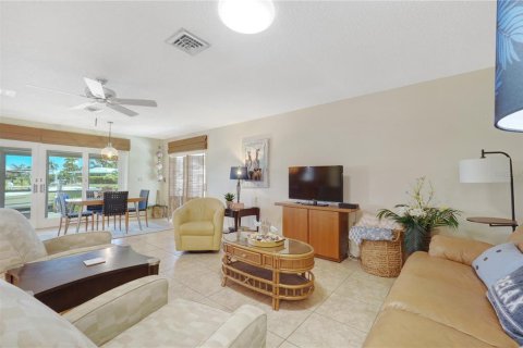 House in Osprey, Florida 2 bedrooms, 130.43 sq.m. № 1636784 - photo 17