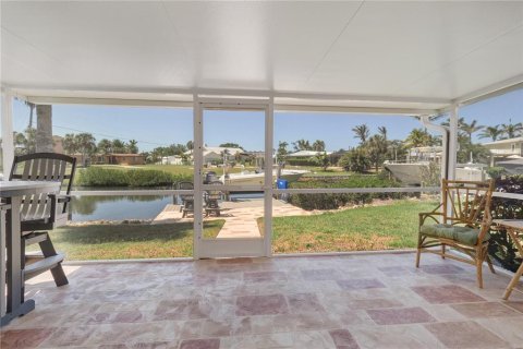 House in Osprey, Florida 2 bedrooms, 130.43 sq.m. № 1636784 - photo 9