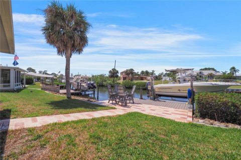 House in Osprey, Florida 2 bedrooms, 130.43 sq.m. № 1636784 - photo 6