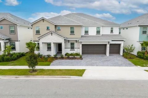 House in Kissimmee, Florida 15 bedrooms, 580.55 sq.m. № 2103003
