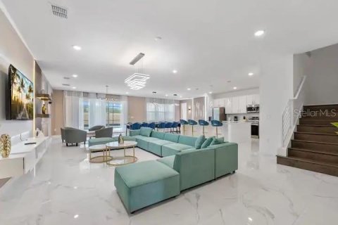 House in Kissimmee, Florida 15 bedrooms, 580.55 sq.m. № 2103003 - photo 10