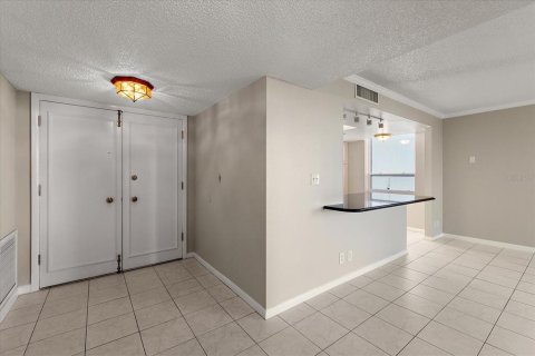 Condominio en venta en Belleair, Florida, 3 dormitorios, 165.37 m2 № 1870132 - foto 14