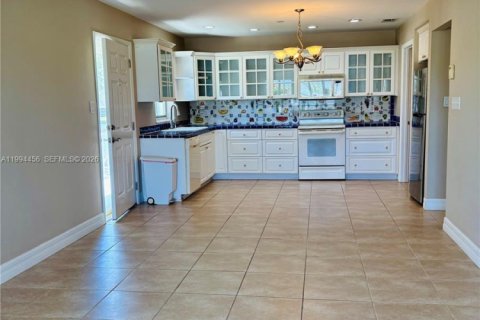 Copropriété à louer à St. Lucie, Floride: 2 chambres, 98.48 m2 № 2056336 - photo 3