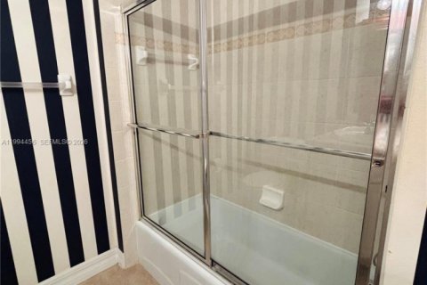 Copropriété à louer à St. Lucie, Floride: 2 chambres, 98.48 m2 № 2056336 - photo 11