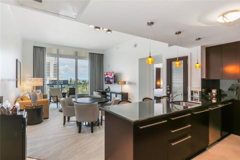 Copropriété à vendre à Miami Beach, Floride: 2 chambres, 139.54 m2 № 2154849 - photo 2