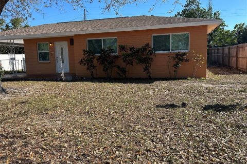 House in Bradenton, Florida 3 bedrooms, 96.53 sq.m. № 1717031 - photo 3