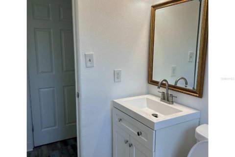 House in Bradenton, Florida 3 bedrooms, 96.53 sq.m. № 1717031 - photo 17