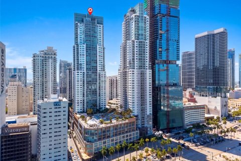 Copropriété à louer à Miami, Floride: 1 chambre, 90.86 m2 № 2076423 - photo 16