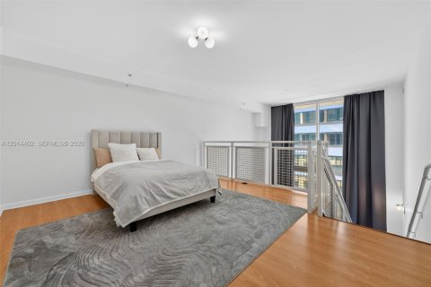 Copropriété à louer à Miami, Floride: 1 chambre, 90.86 m2 № 2076423 - photo 10