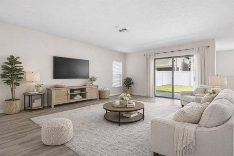 House in Brandon, Florida 4 bedrooms, 199.37 sq.m. № 2410562 - photo 8