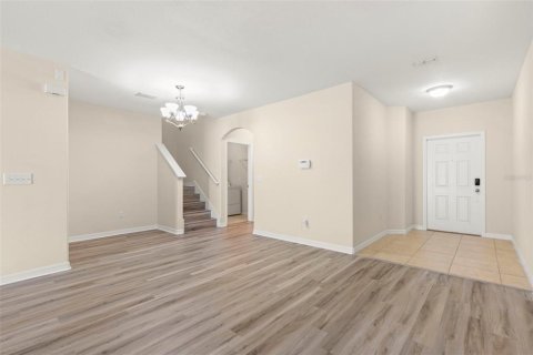House in Brandon, Florida 4 bedrooms, 199.37 sq.m. № 2410562 - photo 5