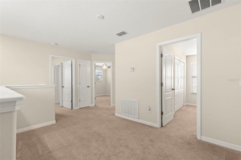 House in Brandon, Florida 4 bedrooms, 199.37 sq.m. № 2410562 - photo 19