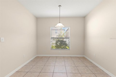House in Brandon, Florida 4 bedrooms, 199.37 sq.m. № 2410562 - photo 15