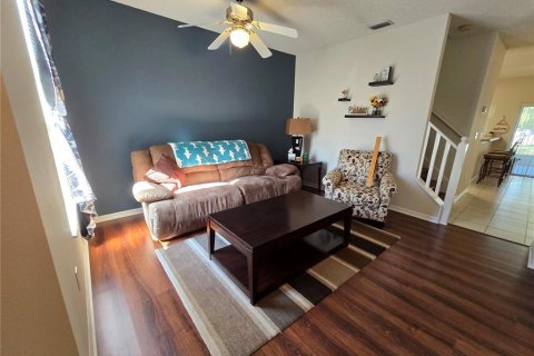 Touwnhouse à vendre à Wesley Chapel, Floride: 3 chambres, 130.16 m2 № 2150332 - photo 5