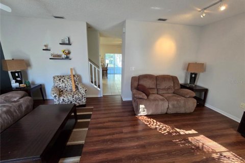 Touwnhouse à vendre à Wesley Chapel, Floride: 3 chambres, 130.16 m2 № 2150332 - photo 8