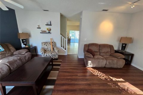 Touwnhouse à vendre à Wesley Chapel, Floride: 3 chambres, 130.16 m2 № 2150332 - photo 4