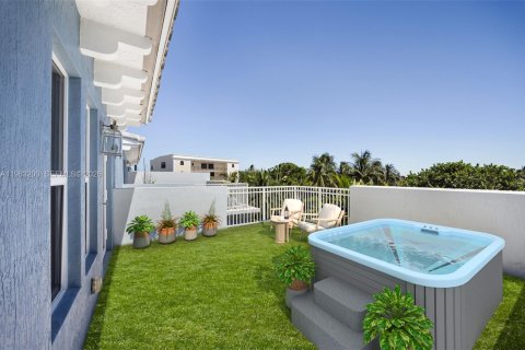 Condo in Pompano Beach, Florida, 3 bedrooms  № 2080999 - photo 24