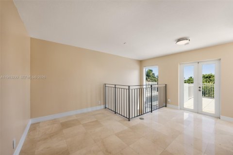 Condo in Pompano Beach, Florida, 3 bedrooms  № 2080999 - photo 21