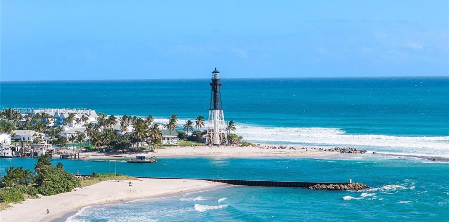 Condo in Pompano Beach, Florida, 3 bedrooms  № 2080999