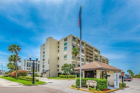 Copropriété à louer à Clearwater, Floride: 2 chambres, 128.21 m2 № 1722467 - photo 2