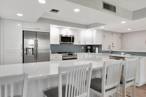 Copropriété à louer à Clearwater, Floride: 2 chambres, 128.21 m2 № 1722467 - photo 8