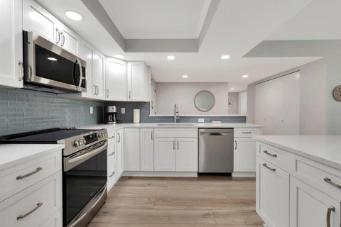 Copropriété à louer à Clearwater, Floride: 2 chambres, 128.21 m2 № 1722467 - photo 9