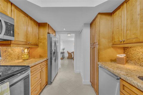 Copropriété à vendre à Coral Gables, Floride: 2 chambres, 132.2 m2 № 1965028 - photo 11