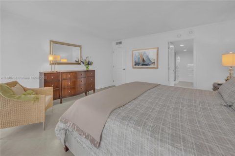 Copropriété à vendre à Coral Gables, Floride: 2 chambres, 132.2 m2 № 1965028 - photo 15