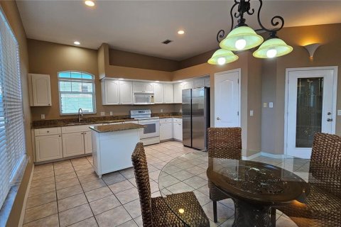 House in Apollo Beach, Florida 3 bedrooms, 208.57 sq.m. № 2227742 - photo 14