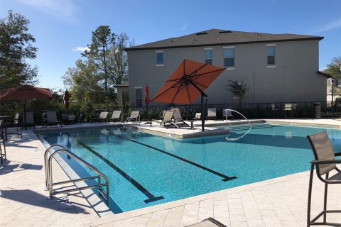 Adosado en alquiler en Tampa, Florida, 3 dormitorios, 165.37 m2 № 2095377 - foto 2