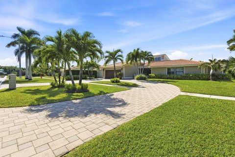 Villa ou maison à vendre à Boynton Beach, Floride: 3 chambres, 201.13 m2 № 2280797 - photo 3