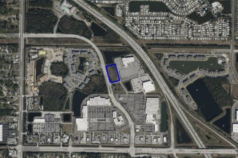 Immobilier commercial à West Melbourne, Floride № 2088474